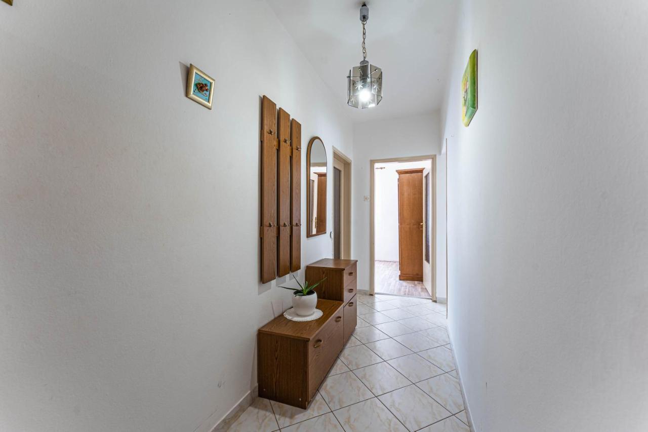 Apartman Ana Apartment Pula Exterior photo